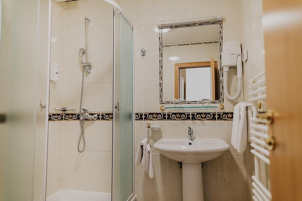 Hotel Silver أوسييك الغرفة الصورة