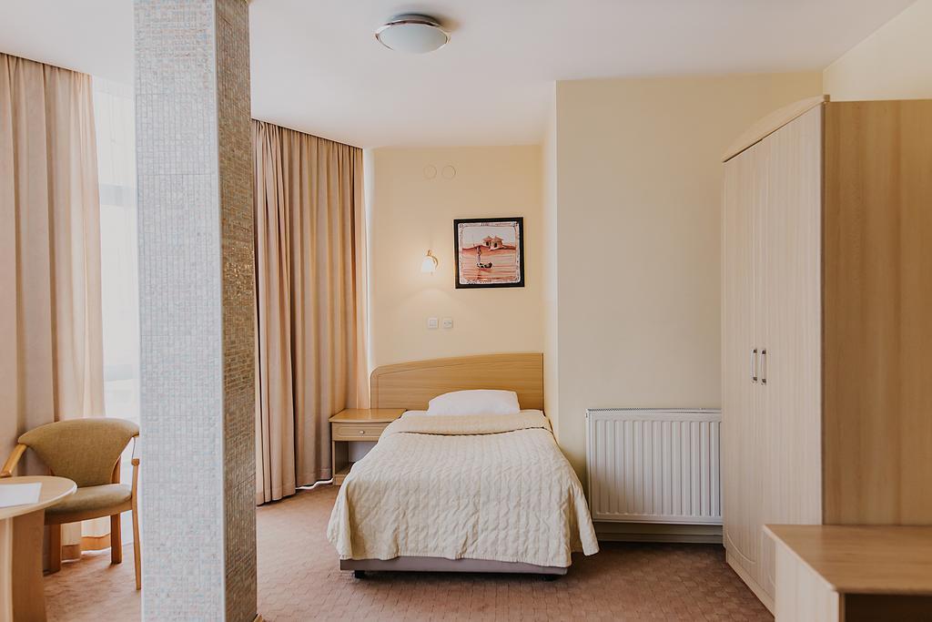Hotel Silver أوسييك الغرفة الصورة