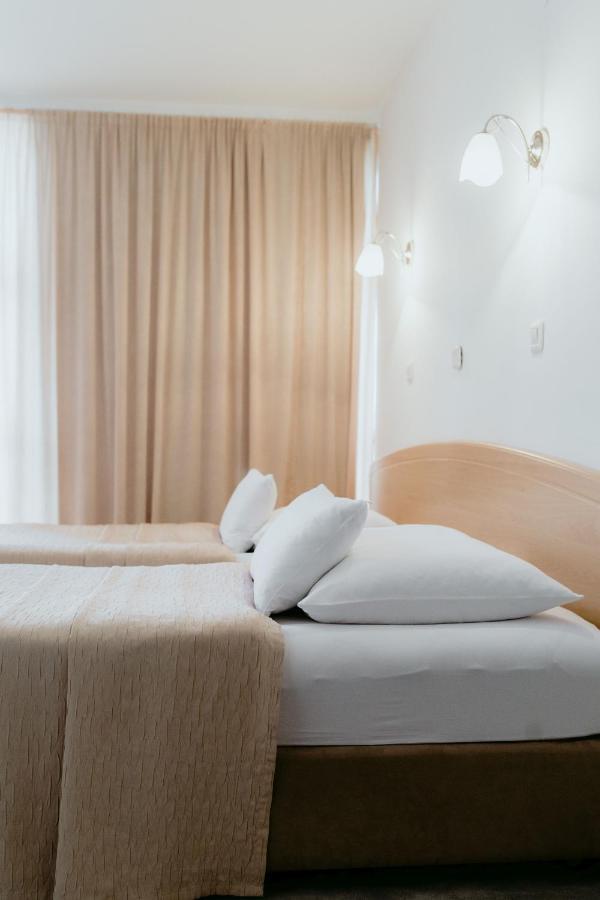 Hotel Silver أوسييك المظهر الخارجي الصورة